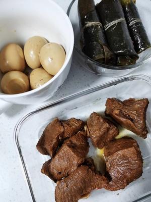 卤牛肉卤鸡蛋卤鸡翅卤鸡腿卤海带卤腐竹卤千张总之电饭煲卤一切的做法 步骤8