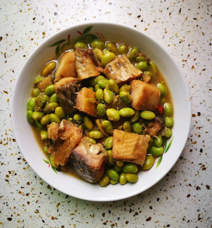 咸鱼炒毛豆