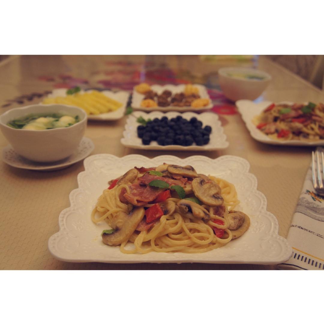 奶油培根意大利面