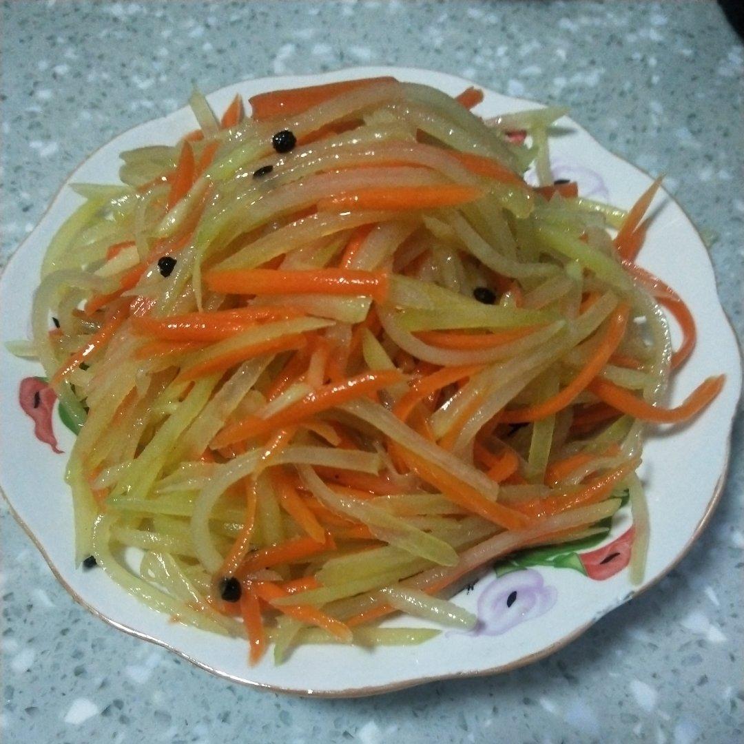 凉拌土豆丝，爽口开胃