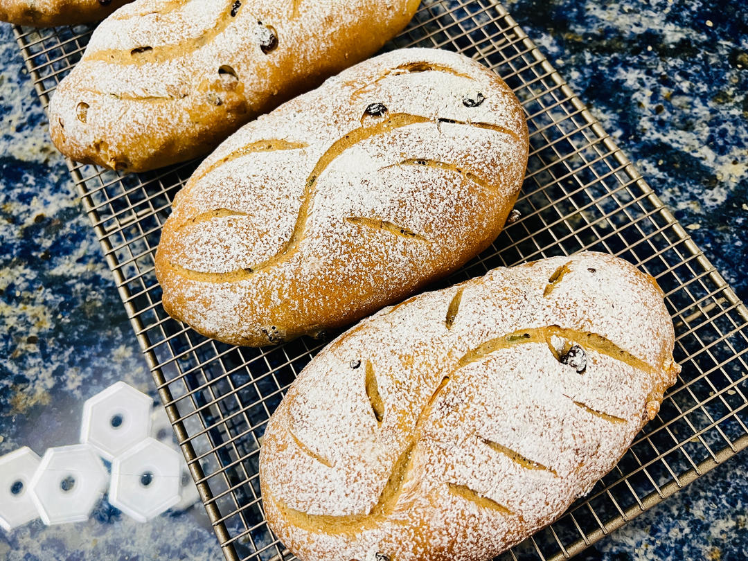 全麦蔓越莓核桃软欧包