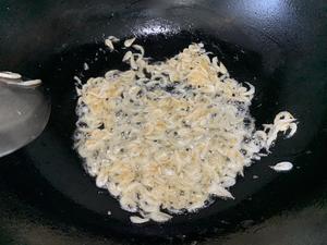 鸡蛋虾米小油菜的做法 步骤1