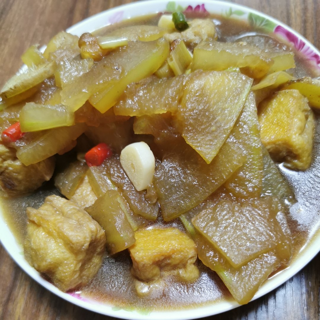 油豆腐酿鱼滑焖冬瓜
