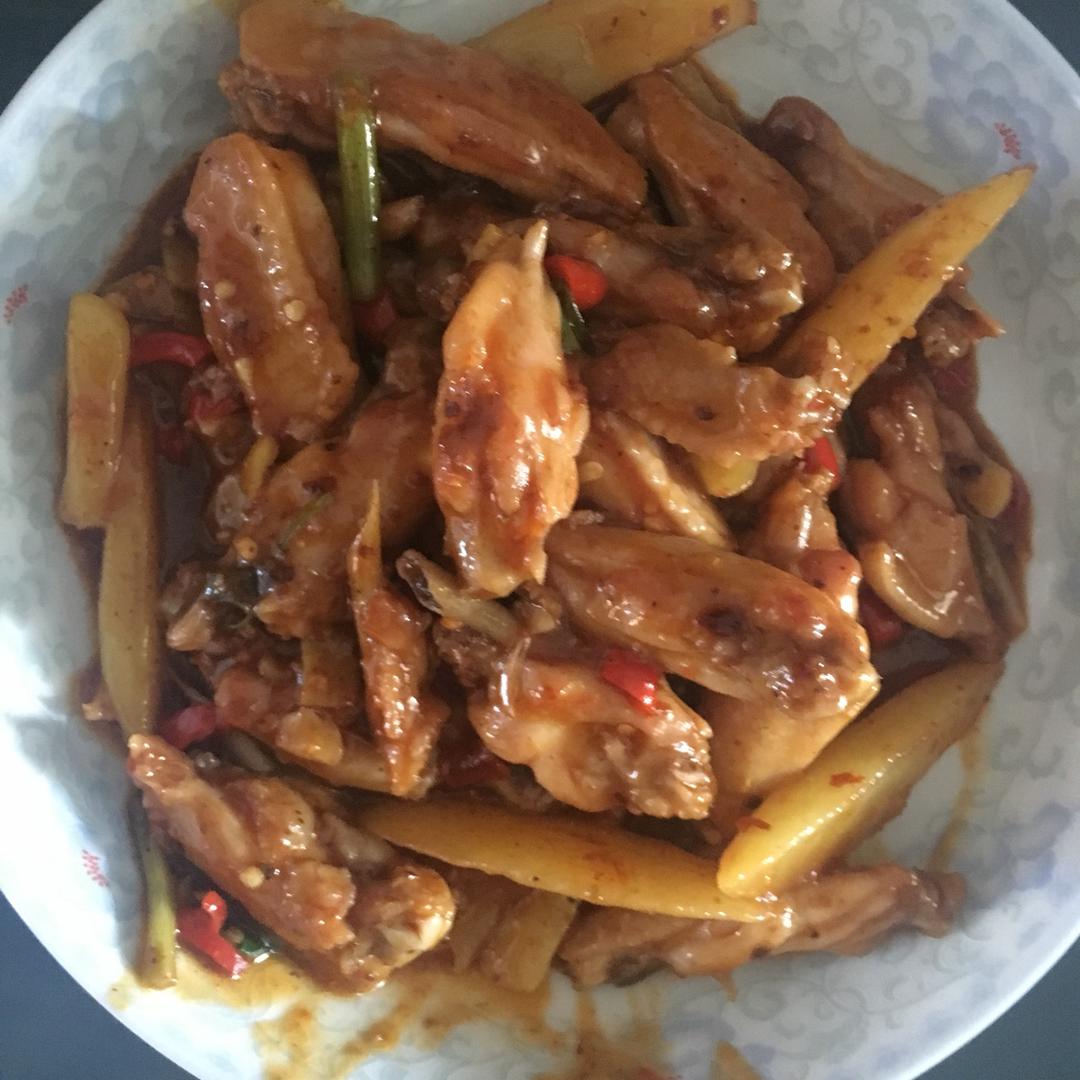 吮指鸡翅