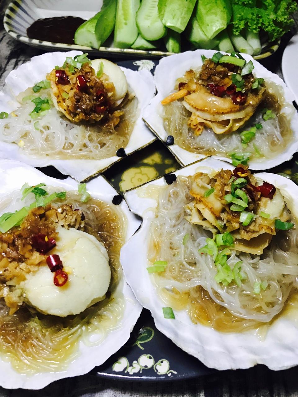 蒜蓉粉丝蒸扇贝