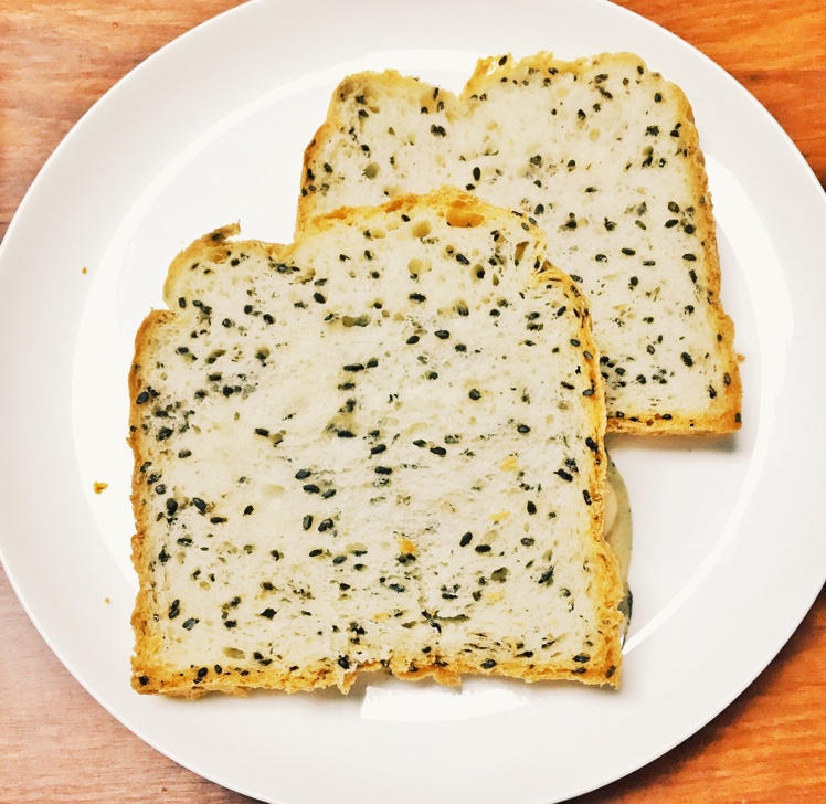 西川功晃- 黑芝麻土司