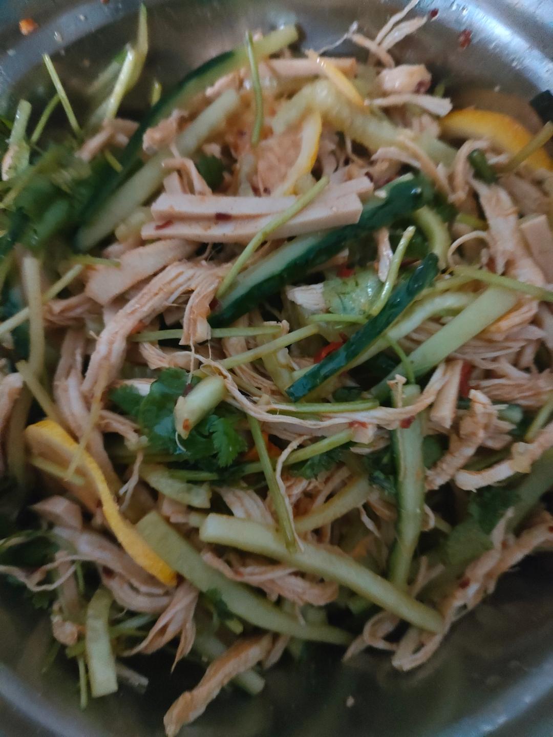 【鸡胸肉丝】超低卡❗好吃不腻的凉拌鸡胸肉‼️