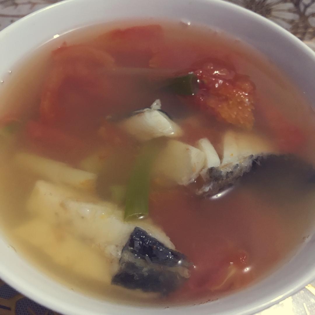 西红柿鳕鱼汤
