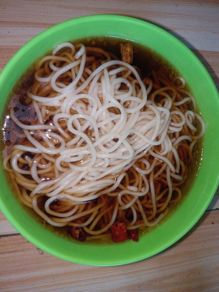 5分钟清香小面，早餐夜宵总相宜~