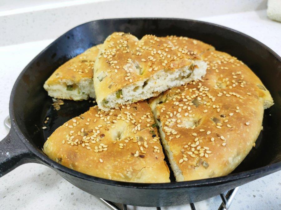 朝礼看做的简易发面葱油饼(烤箱版)