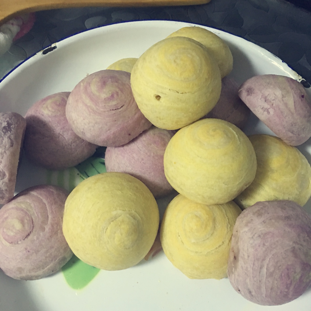 蛋黄酥~紫薯、抹茶、原味~花好月圆，中秋快乐~内附一次做六色蛋黄酥方法~