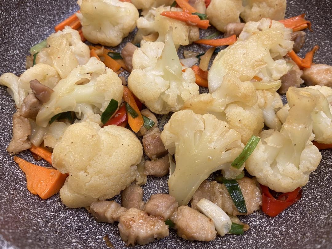 花菜炒肉片