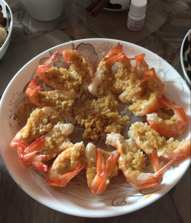 蒜蓉粉丝蒸虾