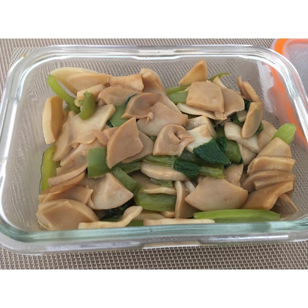 青椒素炒杏鲍菇