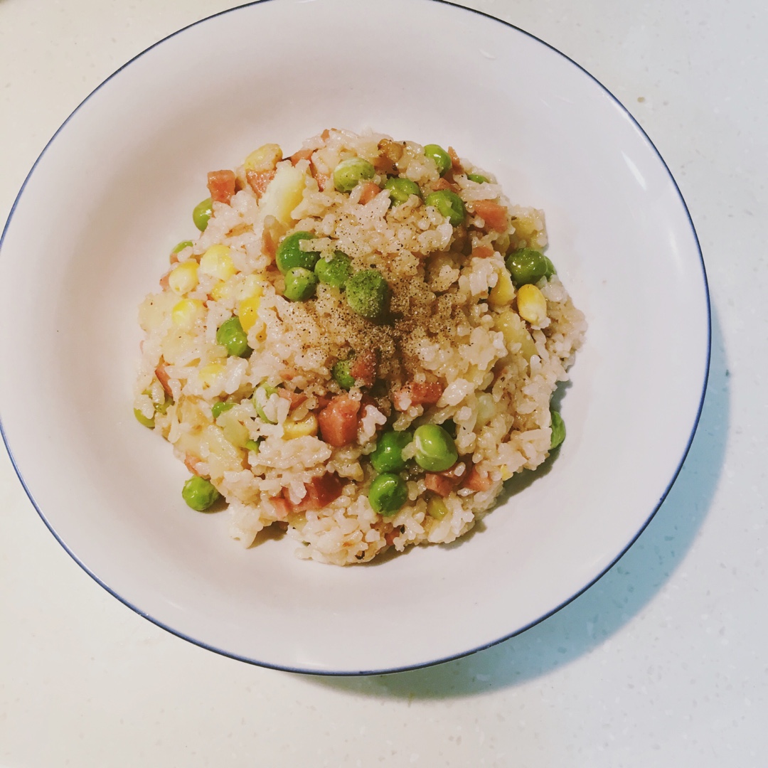 土豆香肠焖饭（电饭锅only）