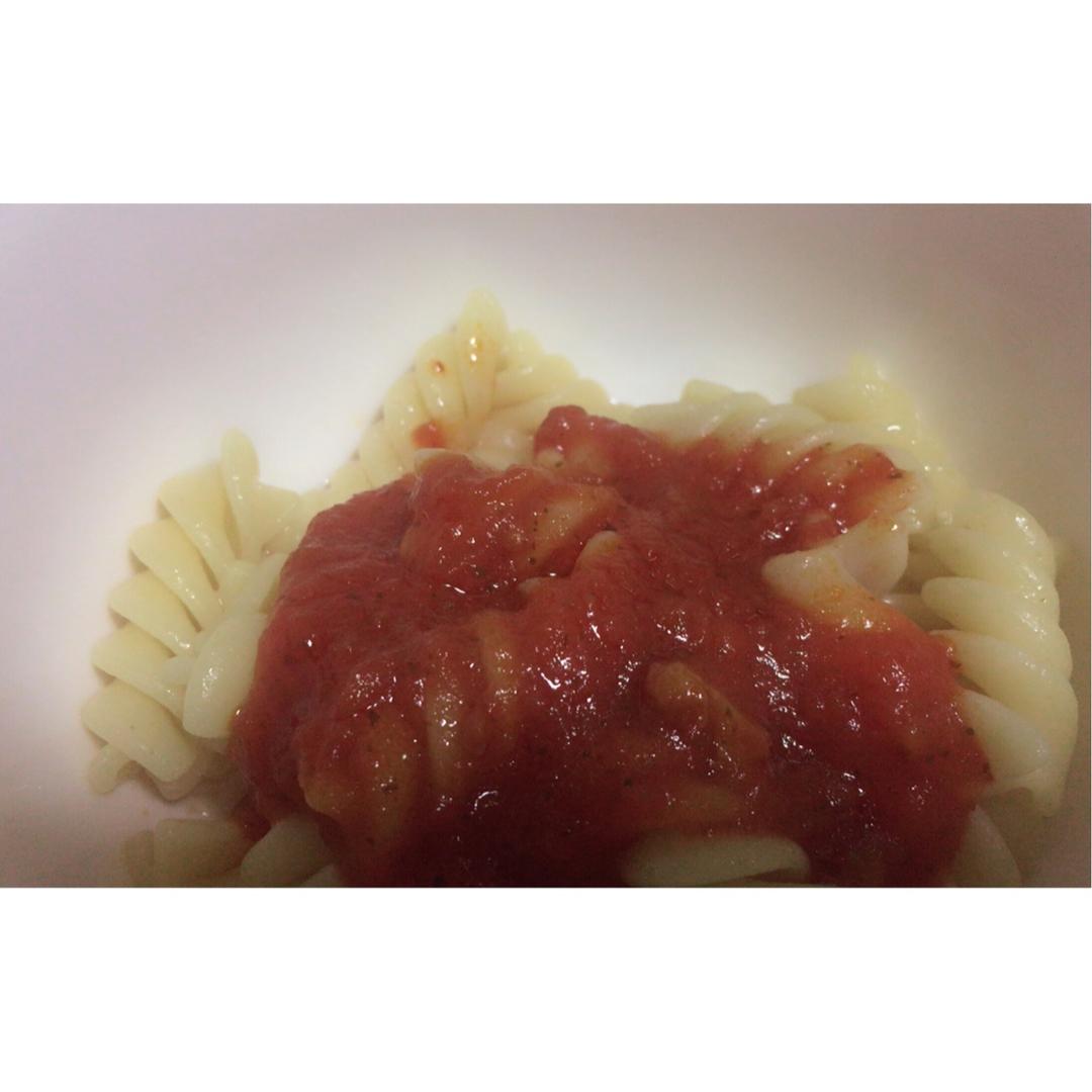 番茄肉酱意大利通心面