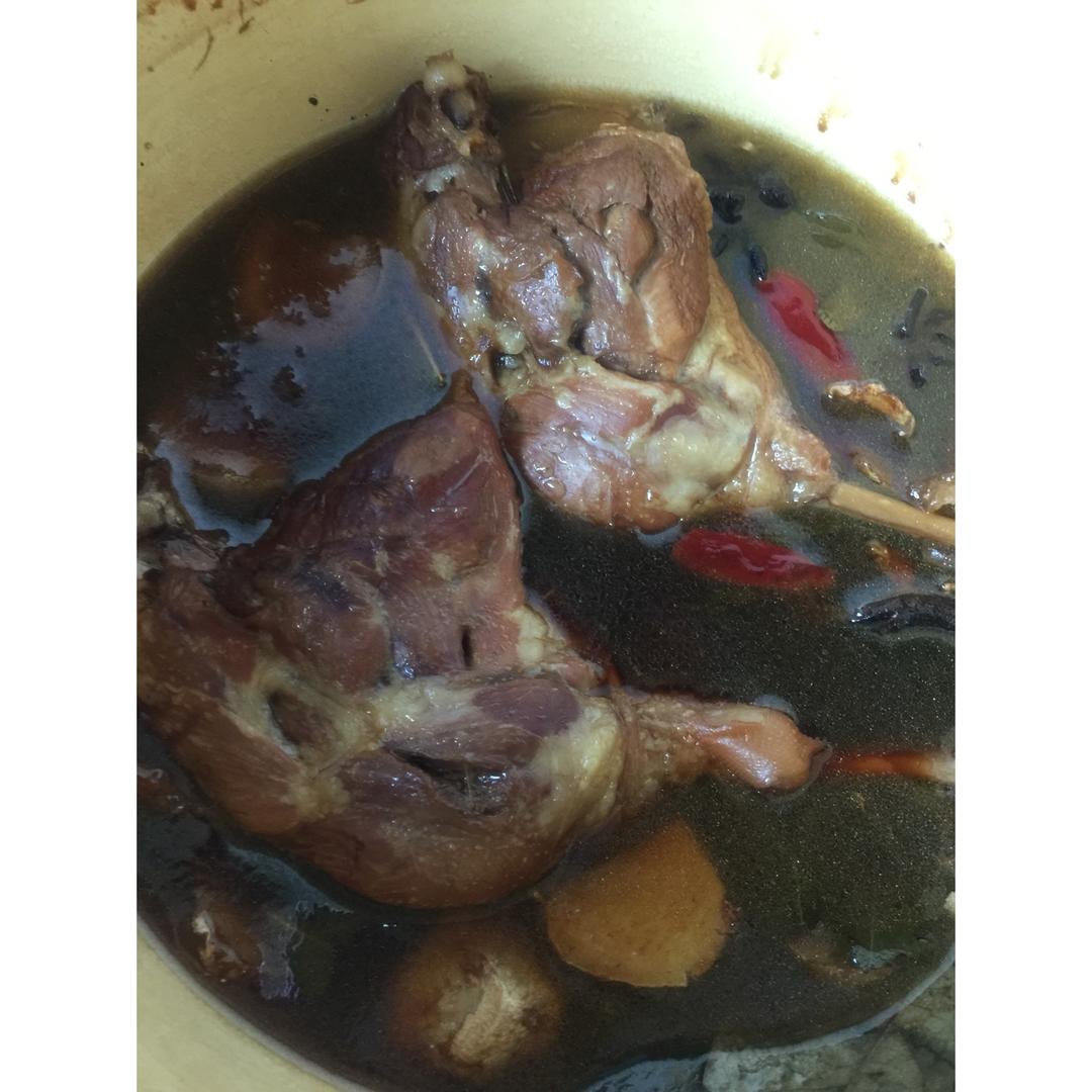 卤鸭腿