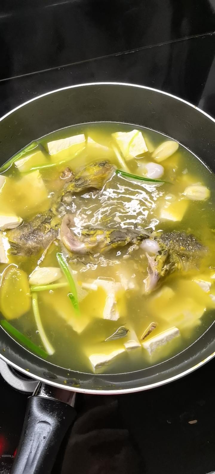 昂刺鱼豆腐汤（黄辣丁）
