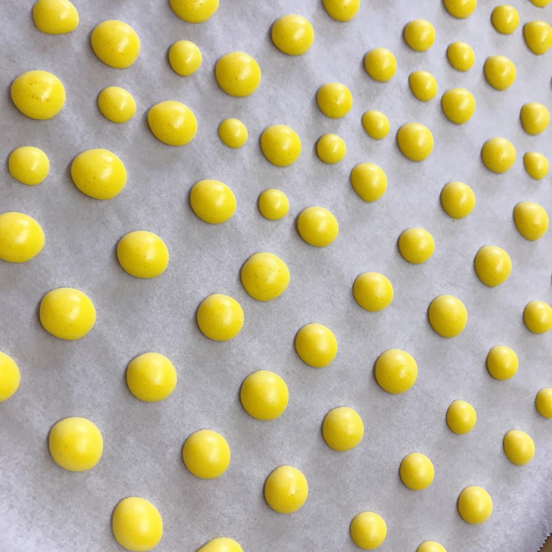 入口即化的无添加蛋黄溶豆