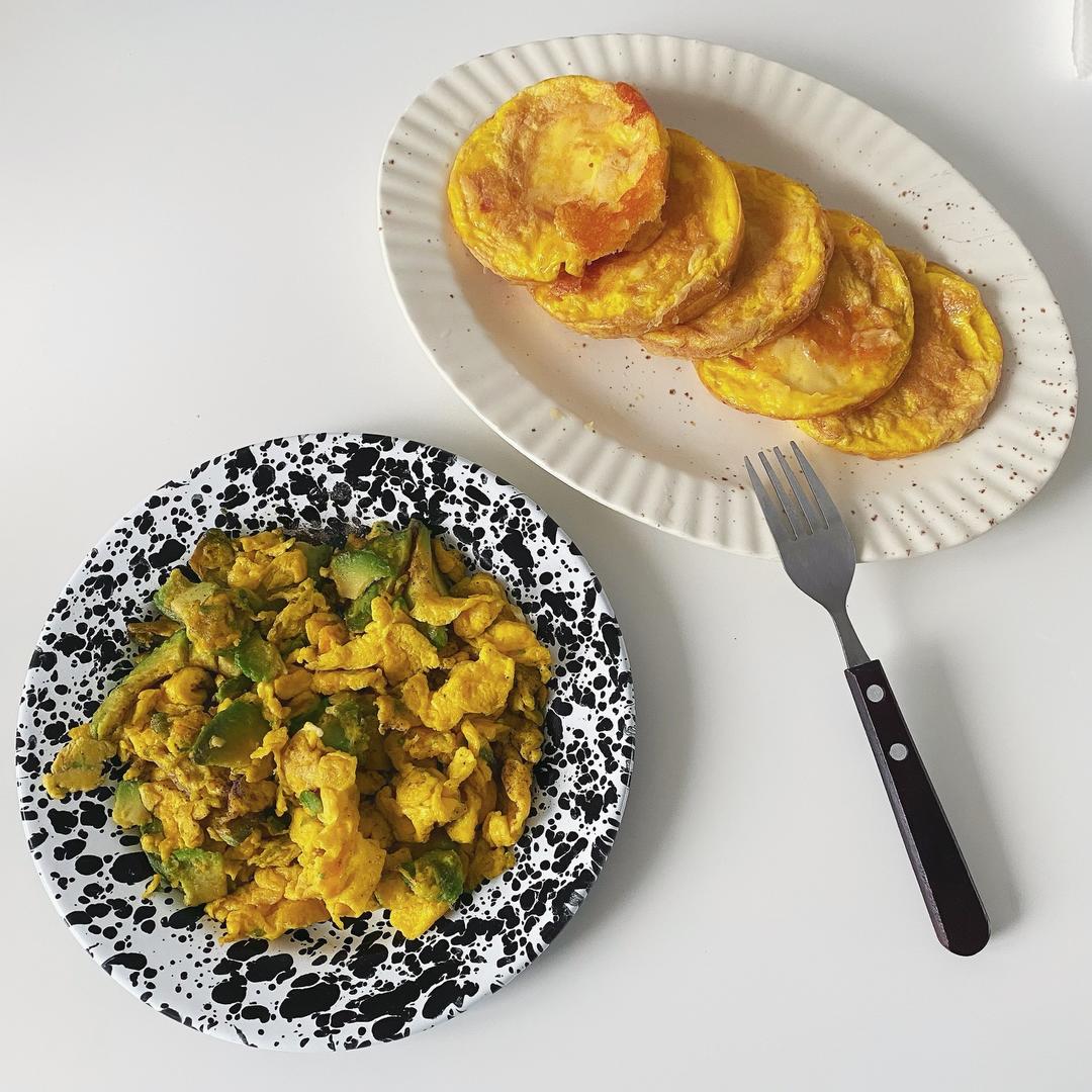 牛油果炒蛋的做法