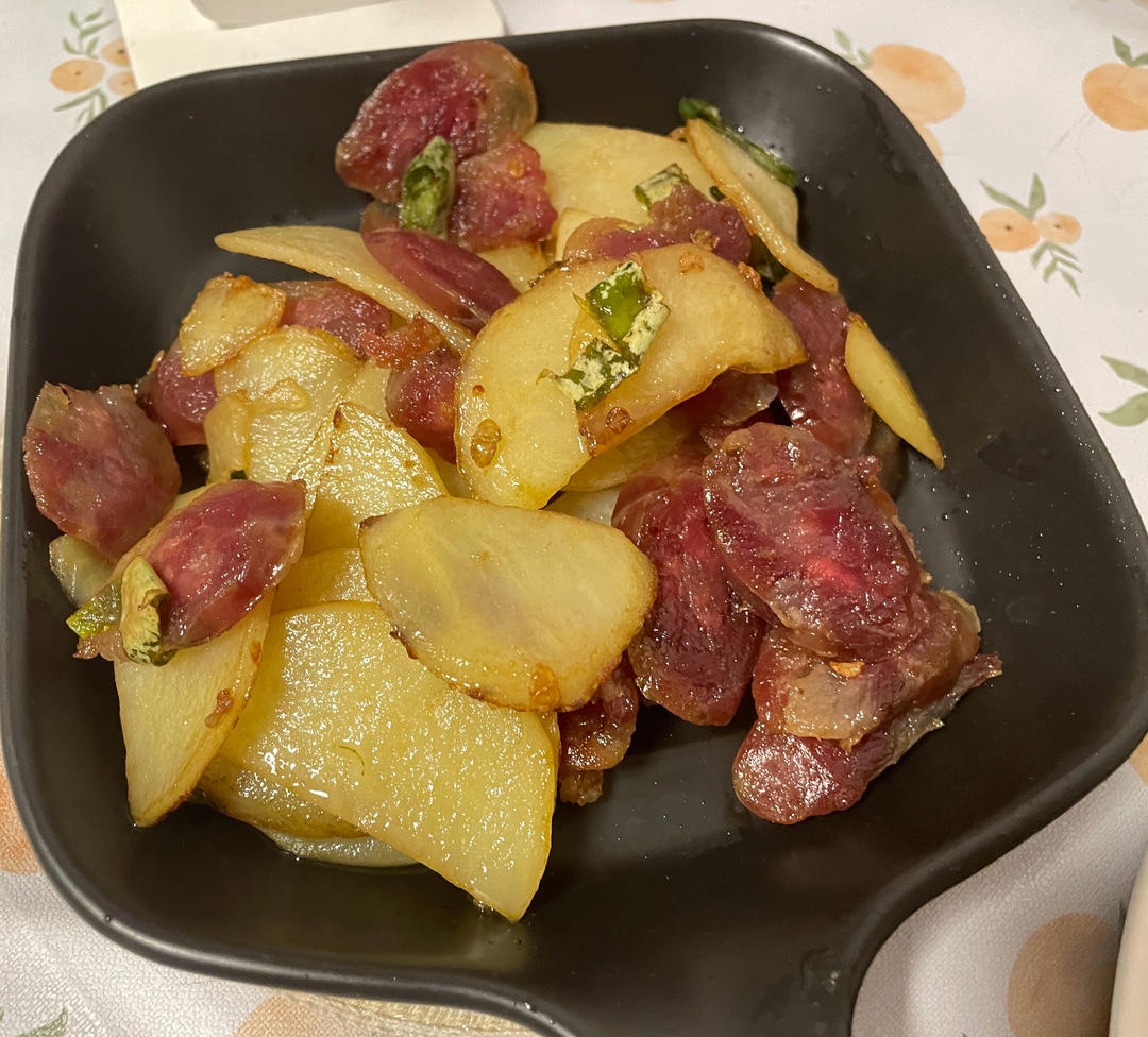 炒速冻藕夹（包菜洋葱包裹下的美味）炒鸡简单