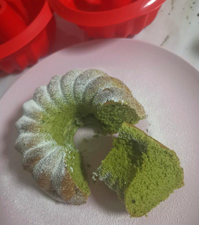 乐葵8寸菠菜戚风蛋糕