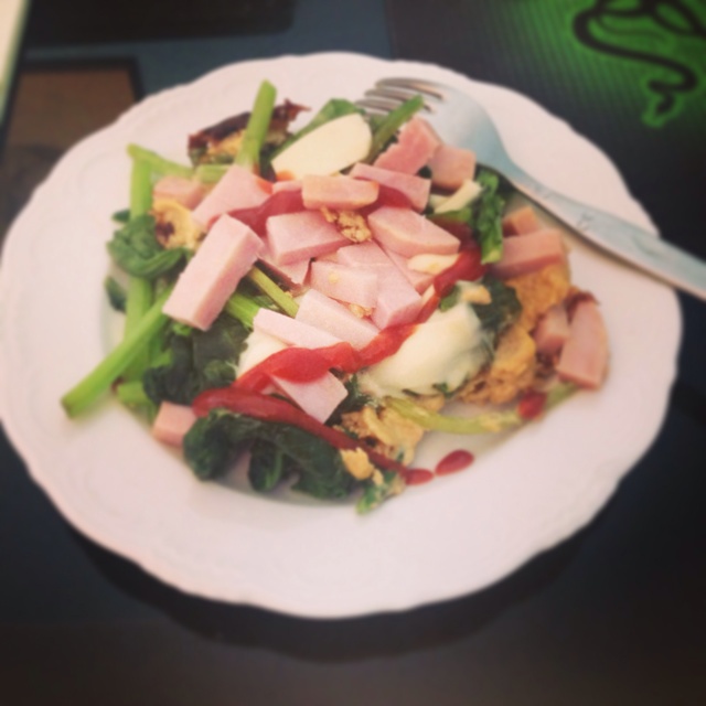 菠菜奶酪烘蛋 (无油快手早餐! )