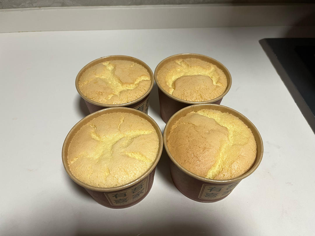 纸杯蛋糕 8寸戚风蛋糕的量