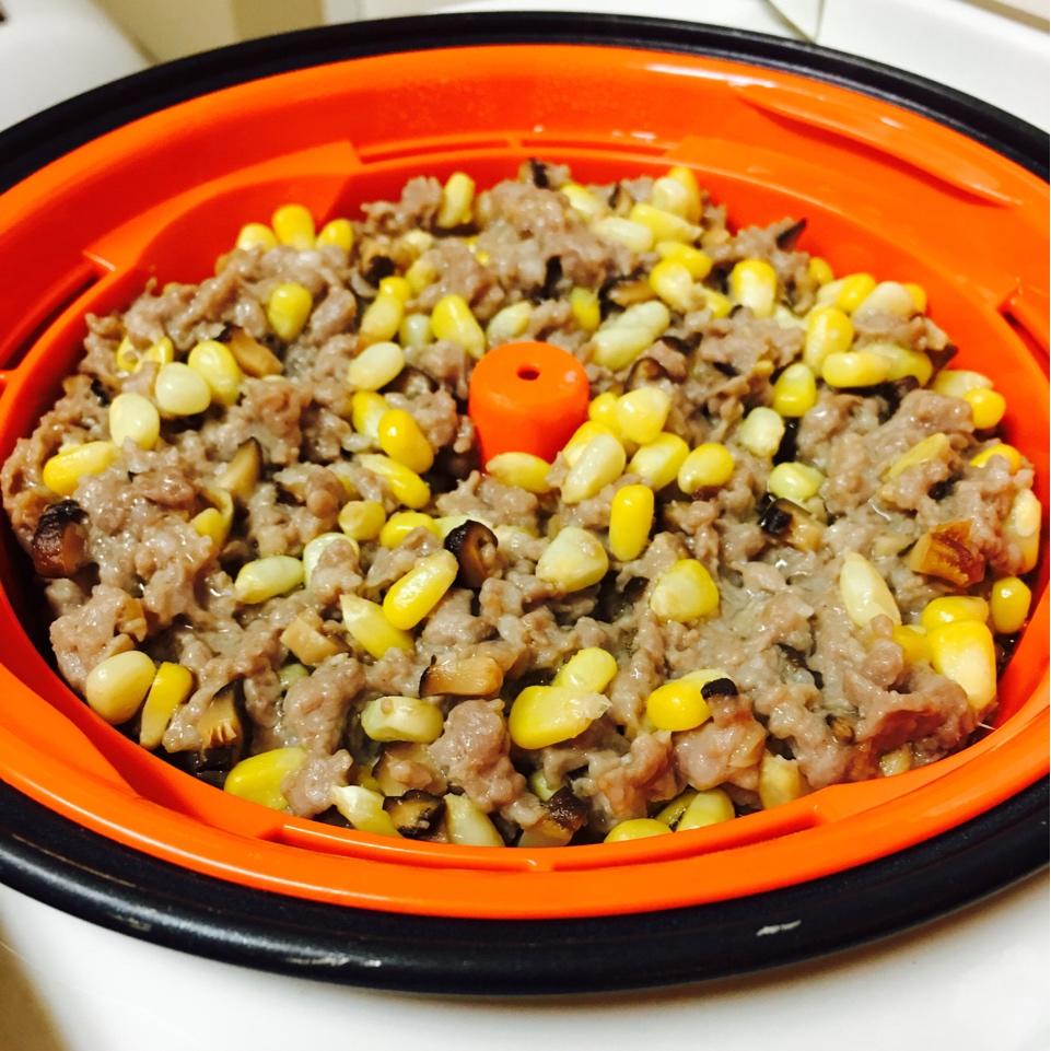 香芹玉米蒸肉饼