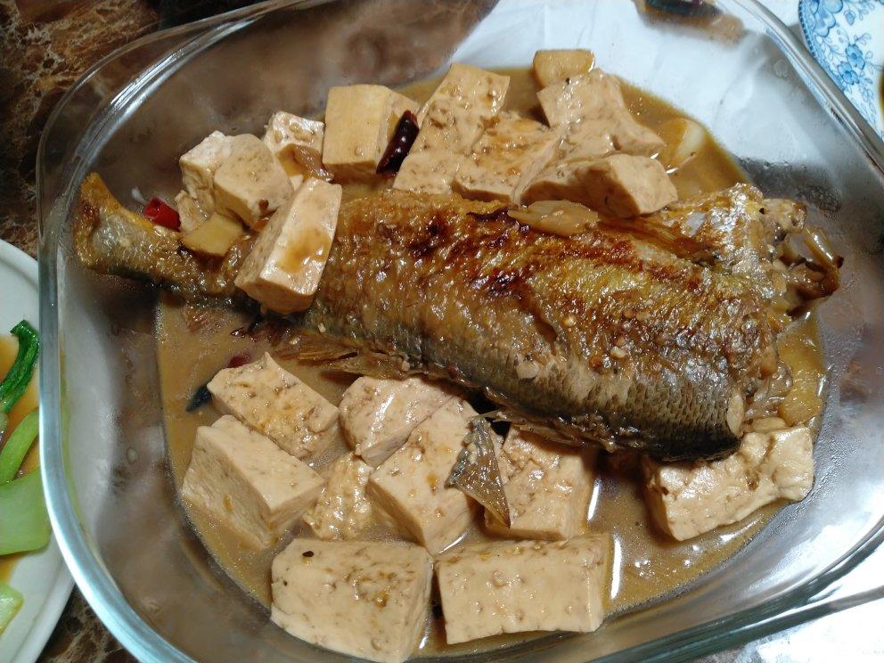 黄鱼炖豆腐