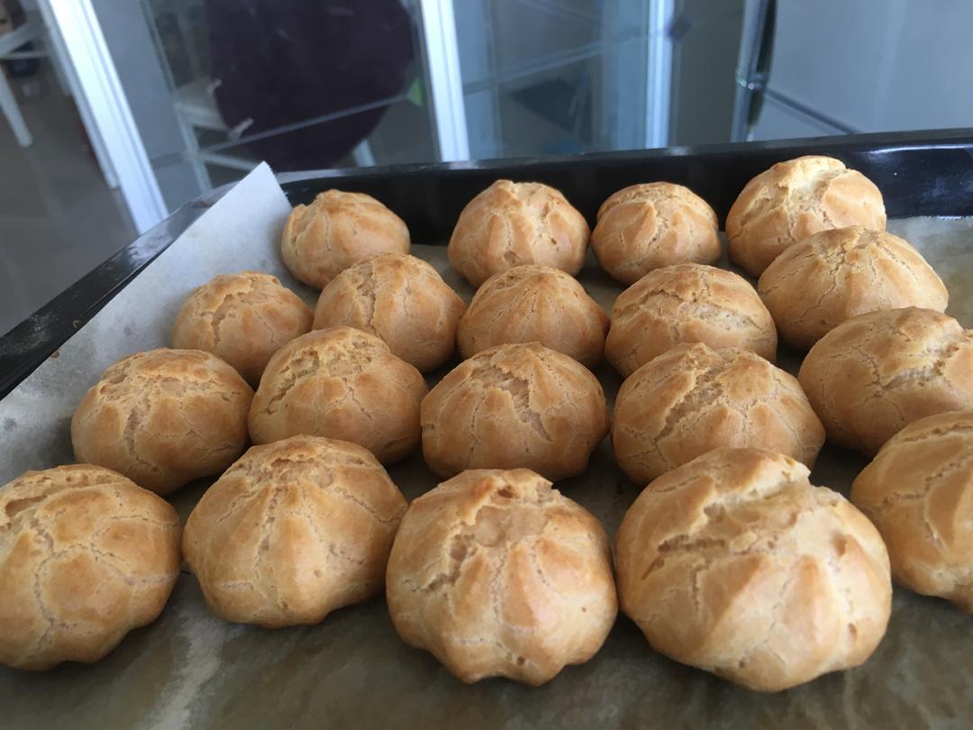 《Tinrry下午茶》教你做香草泡芙