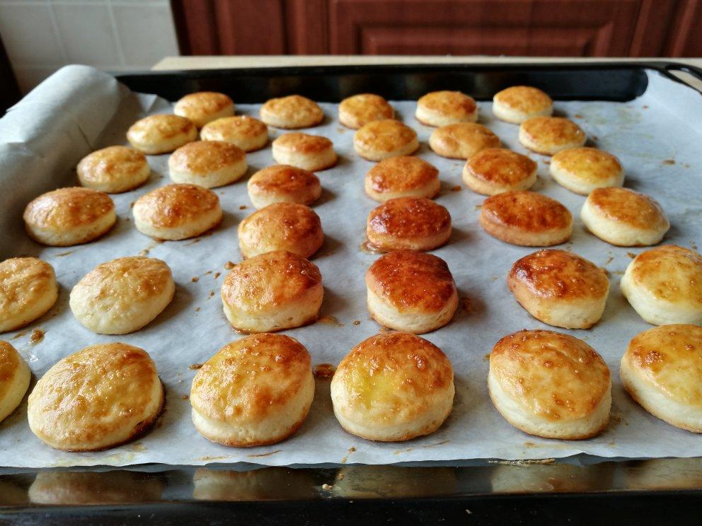 【视频】3分钟 奶油司康Scone(可能是世界上最快手的司康) 消耗淡奶油～