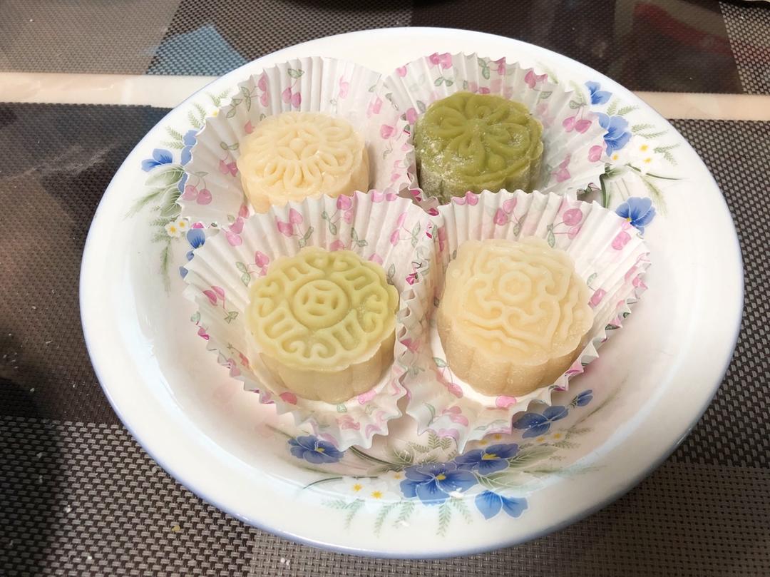 冰皮月饼(奶黄馅）