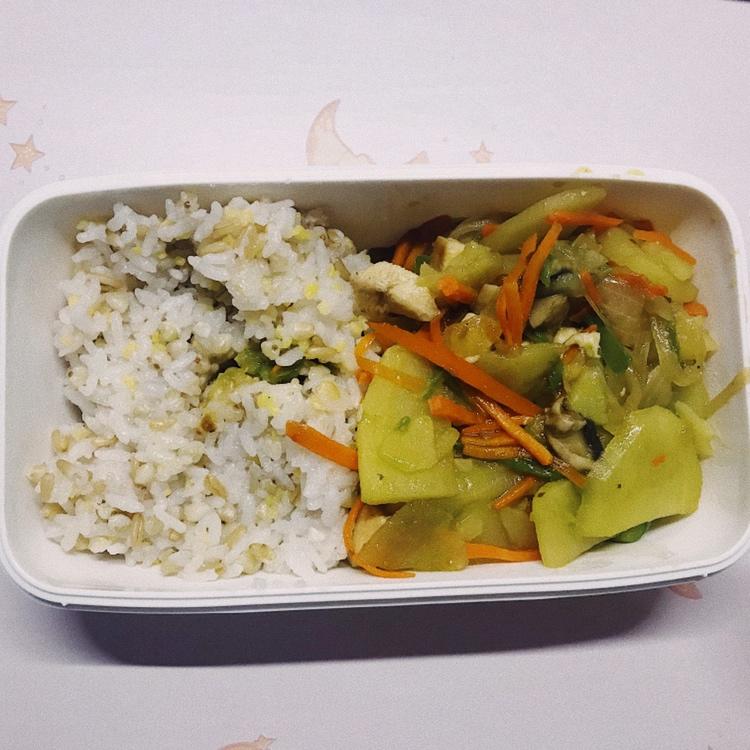 鸡丁青椒土豆片丨健康·三餐