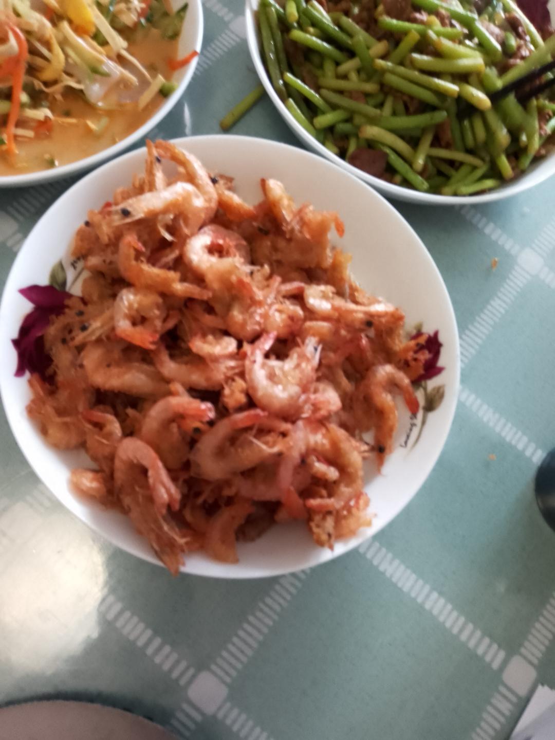 〈炸河虾〉，我老爸最爱。欣小厨 😉
