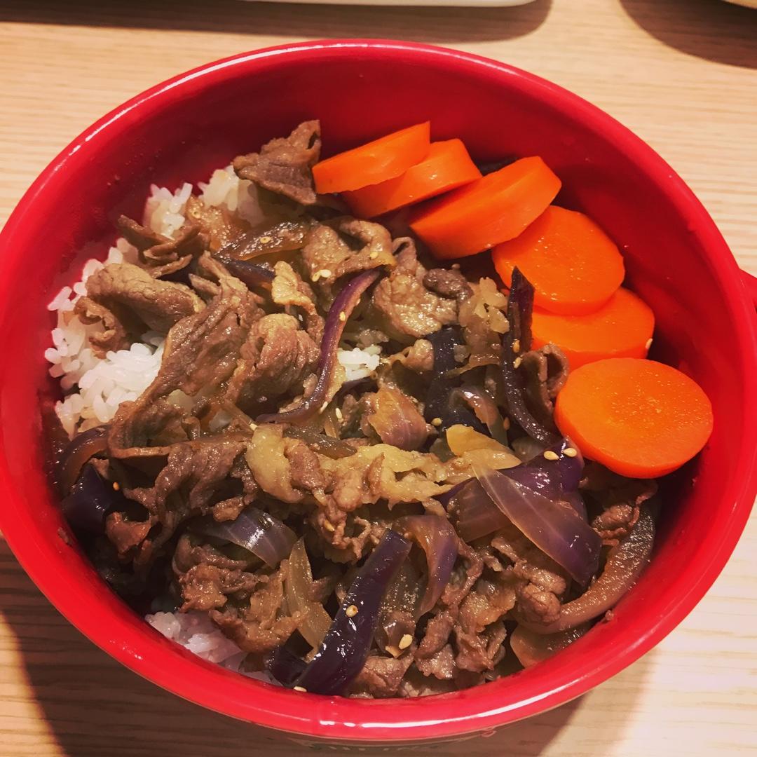 肥牛饭