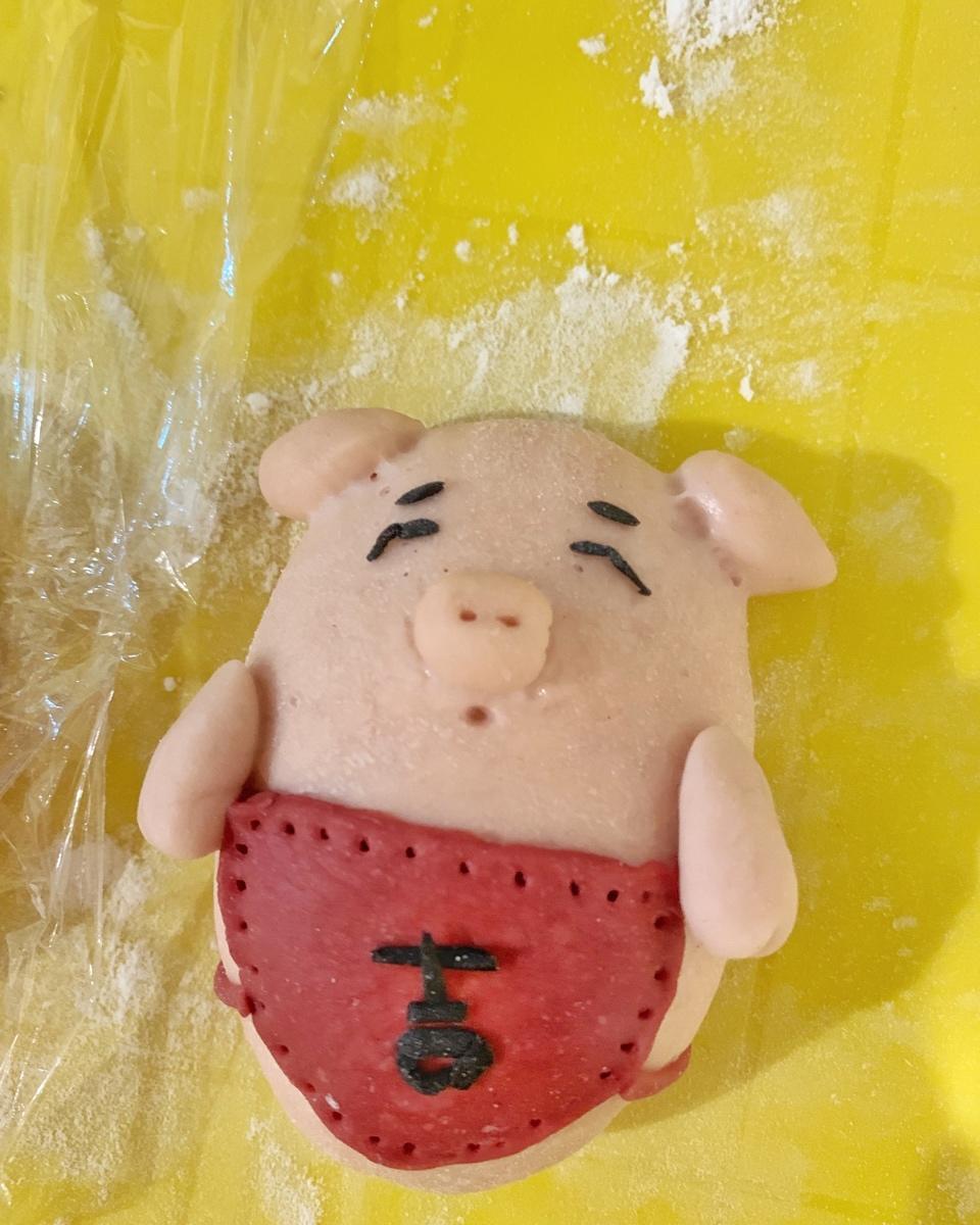 《猪年大吉》卡通馒头