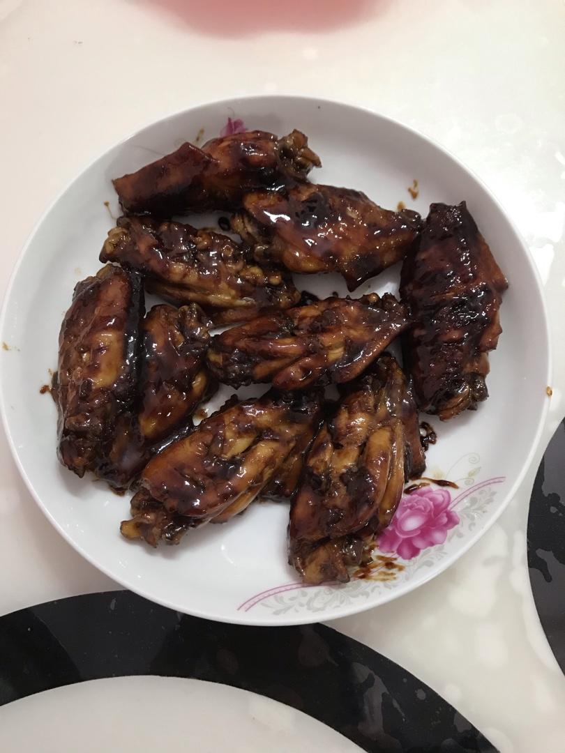 厨师长教你：“可乐鸡翅”的家常做法，味道鲜嫩可口，先收藏起来