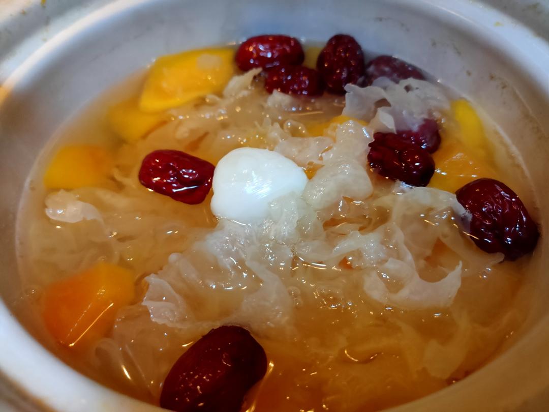 冰糖木瓜炖银耳