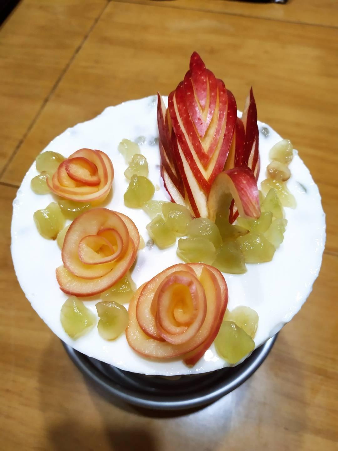 小羊咩咩20做的苹果天鹅(水果拼盘)