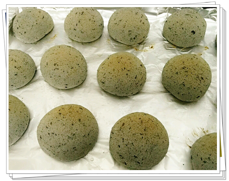 黑芝麻麻薯面包