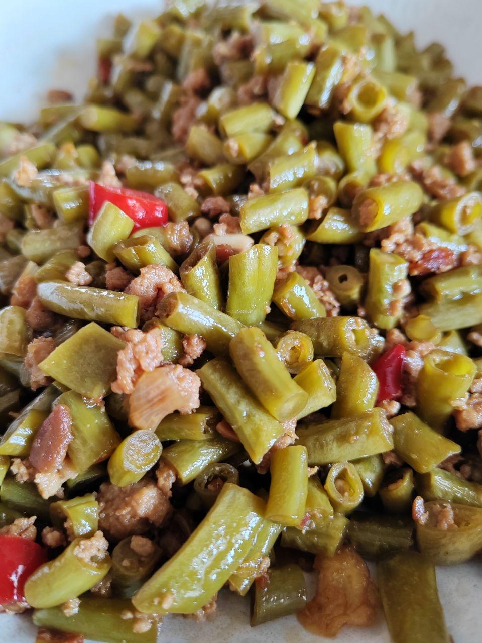 酸豆角炒肉末