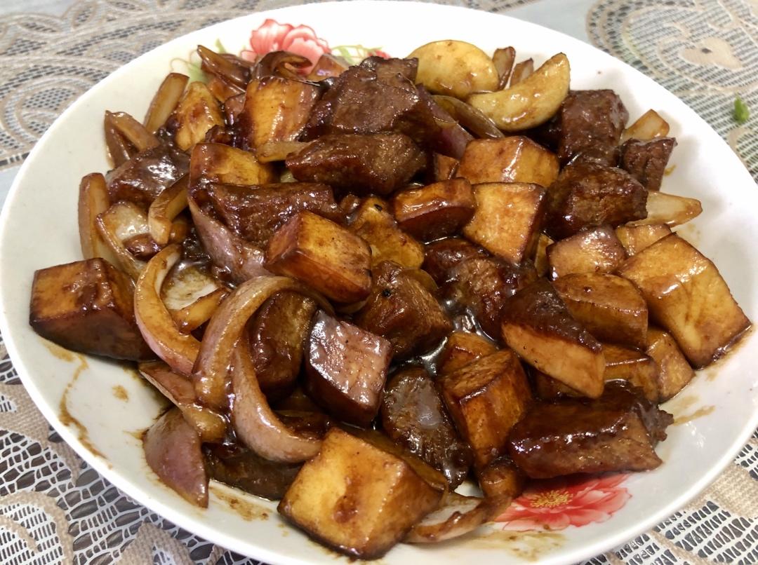 黑椒杏鲍菇牛肉粒