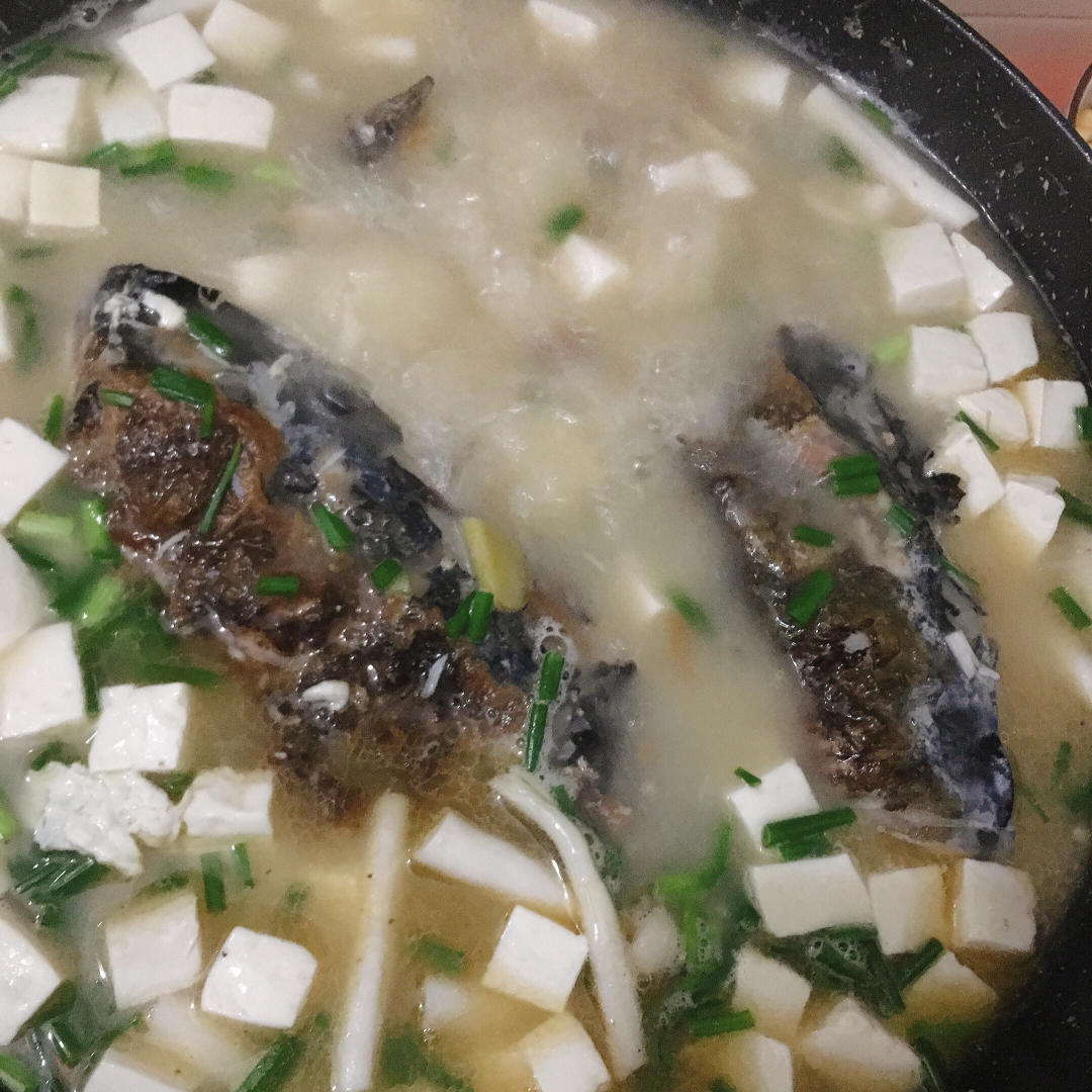 鱼头豆腐汤