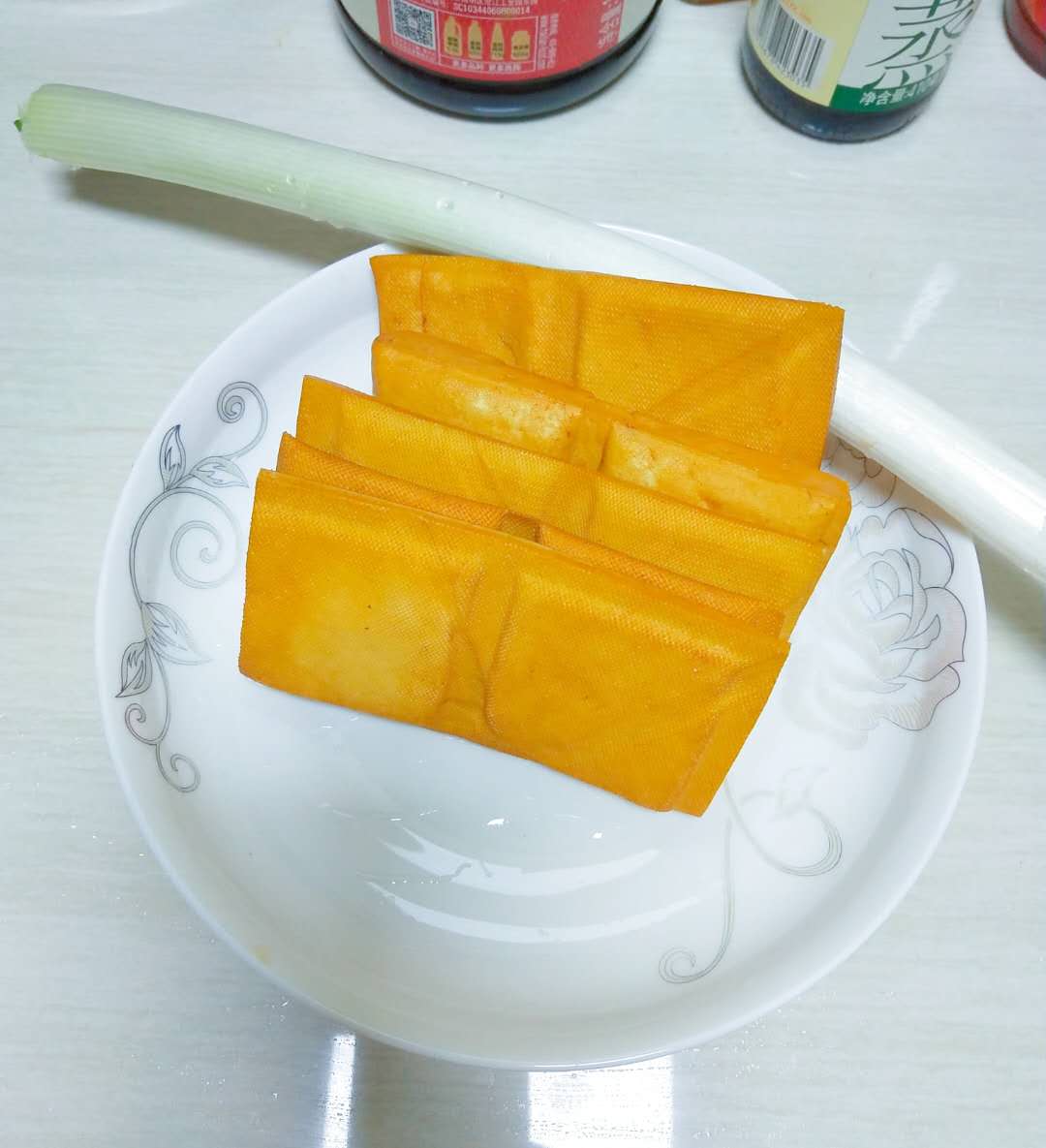 超快手版香葱豆腐干的做法 步骤1
