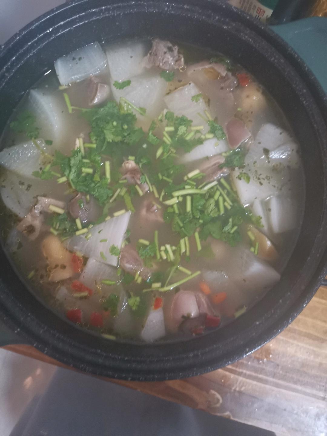羊肉萝卜汤