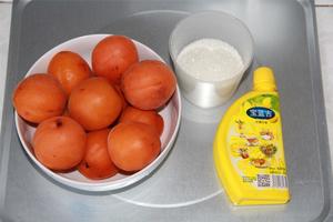 面包机自制杏子果酱的做法 步骤1