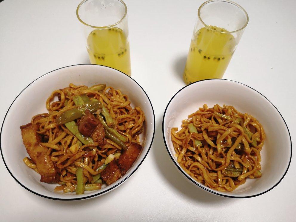 豆角焖面