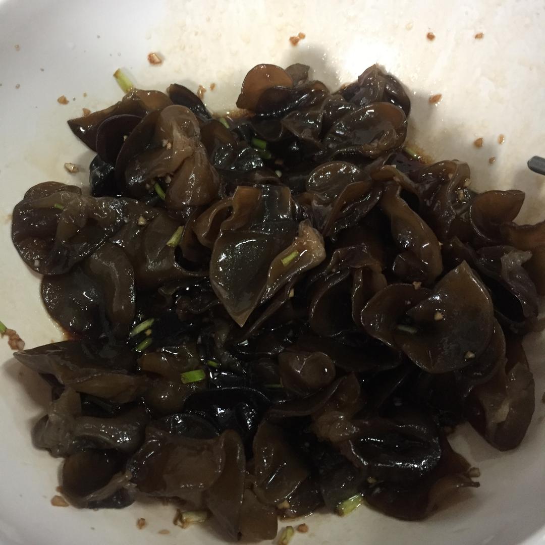 凉拌黑木耳