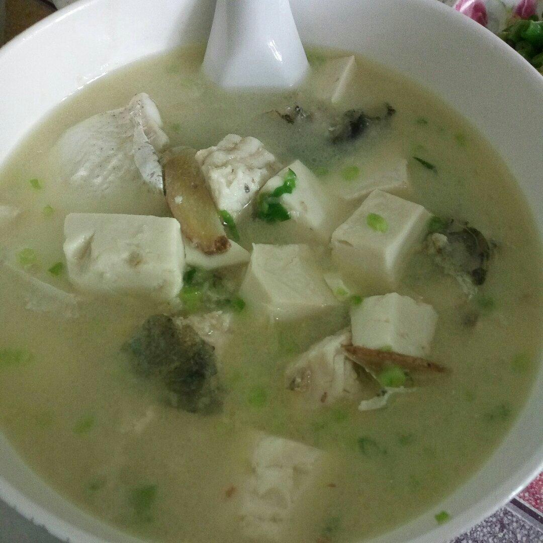 鱼头豆腐汤